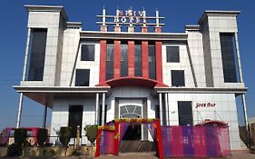 Shiv Hotel And Restaurant
